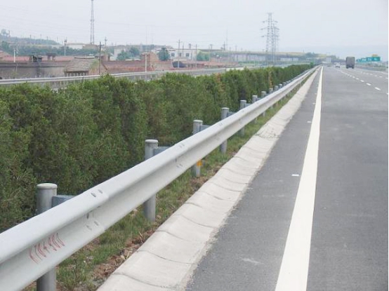 公路護欄施工注意事項